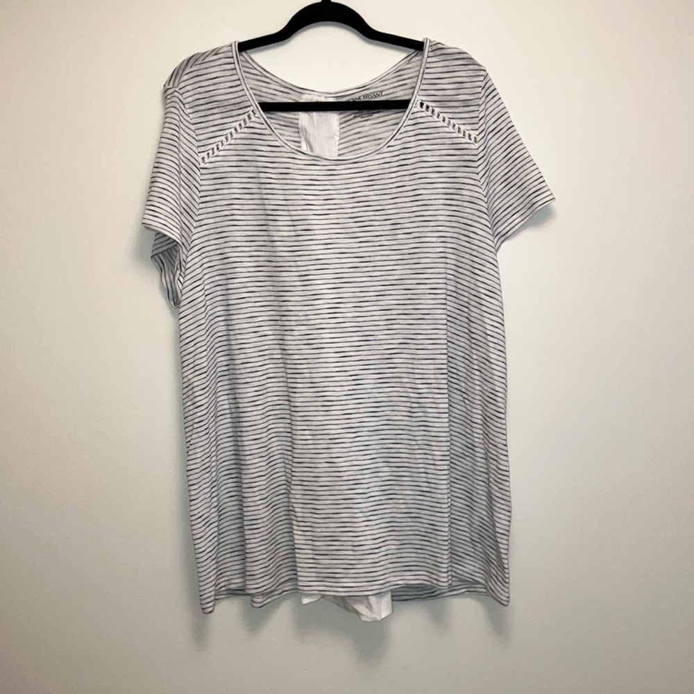 Lane Bryant Gray Boxy Laced Back Short Sleeve Shirt